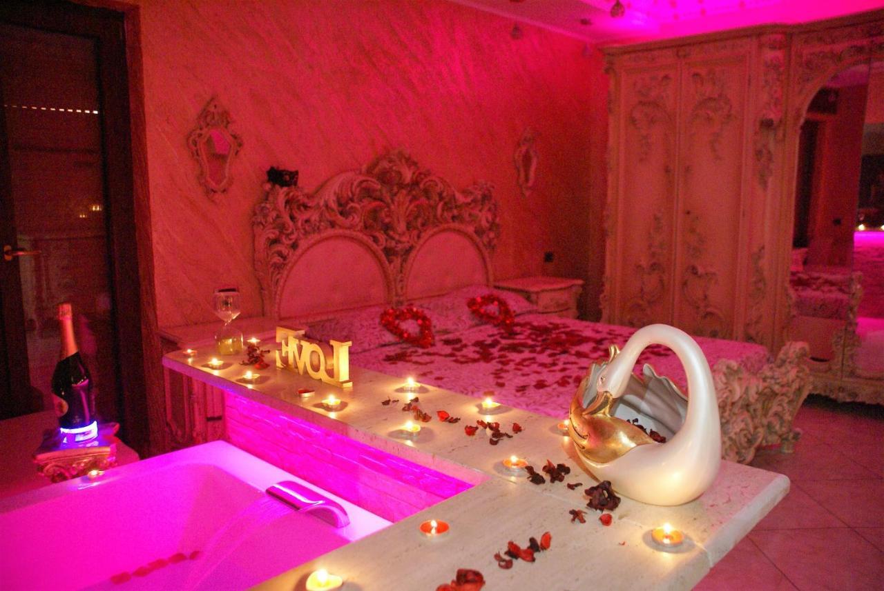 Gold Luxury Suite Home Roma Kültér fotó