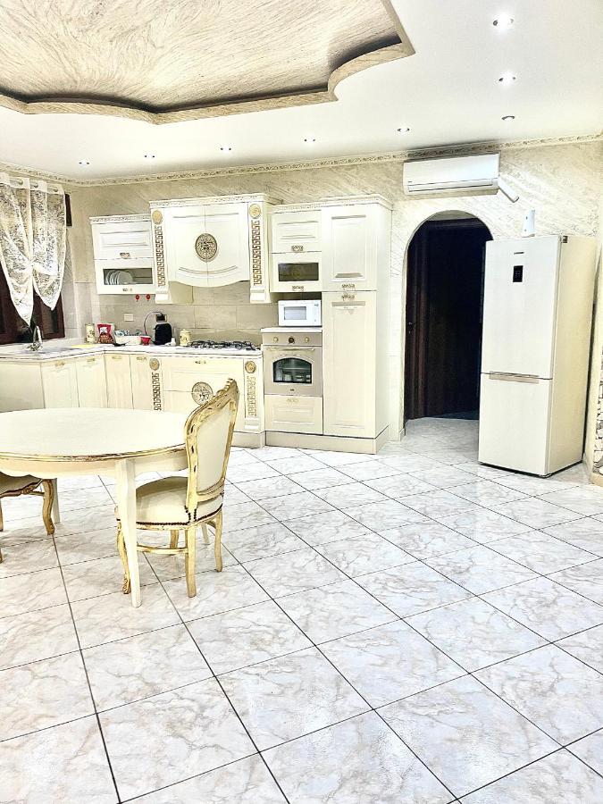 Gold Luxury Suite Home Roma Kültér fotó