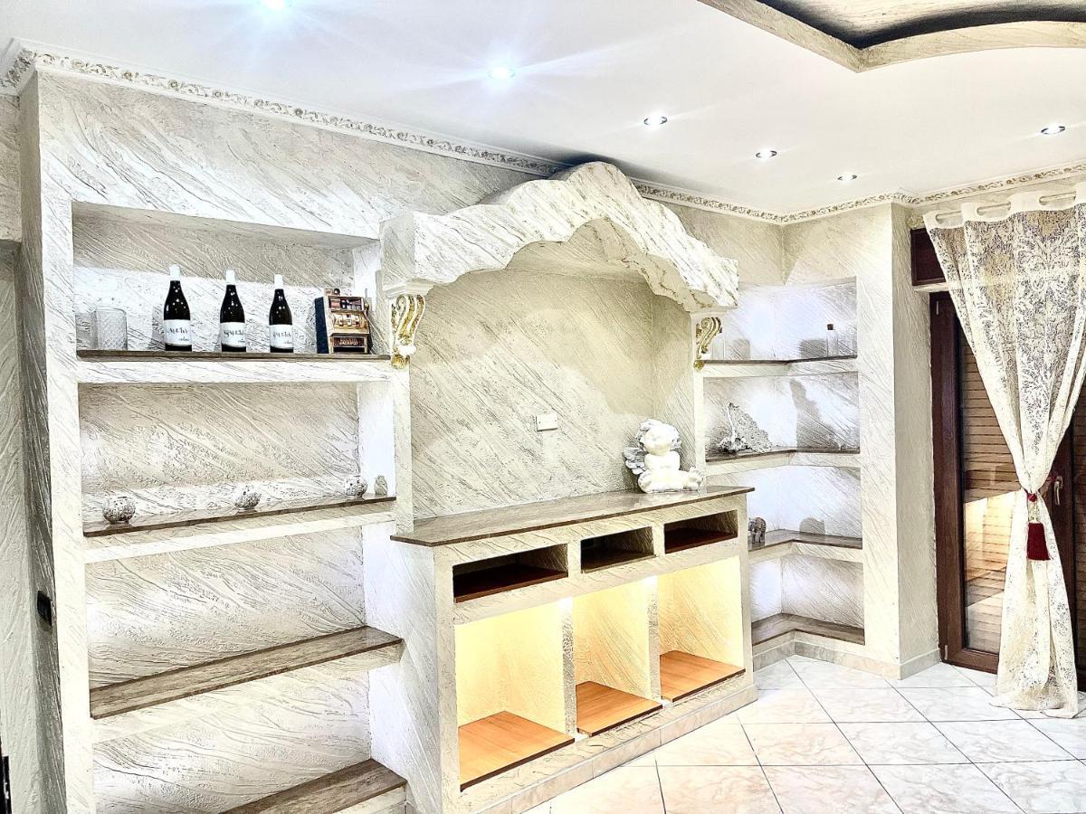 Gold Luxury Suite Home Roma Kültér fotó