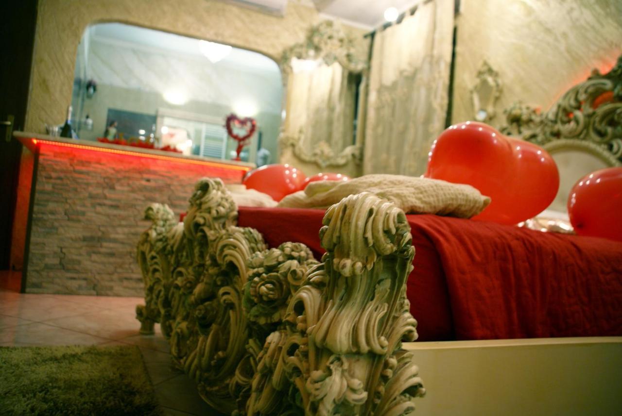 Gold Luxury Suite Home Roma Kültér fotó
